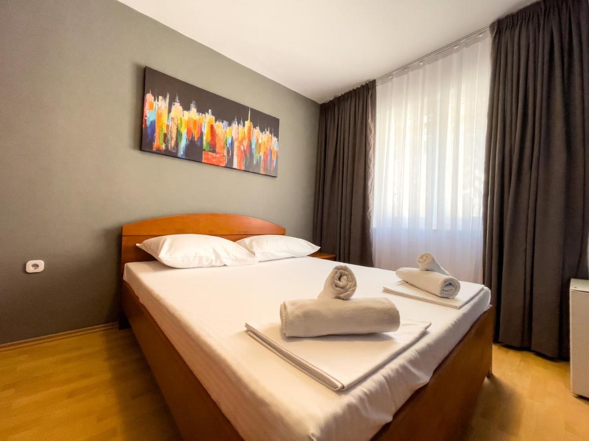 Grand - Premium Rooms & Apartments Selce Exterior photo